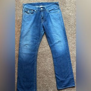 36 | Light/Medium Wash Straight Jeans "True Religion"